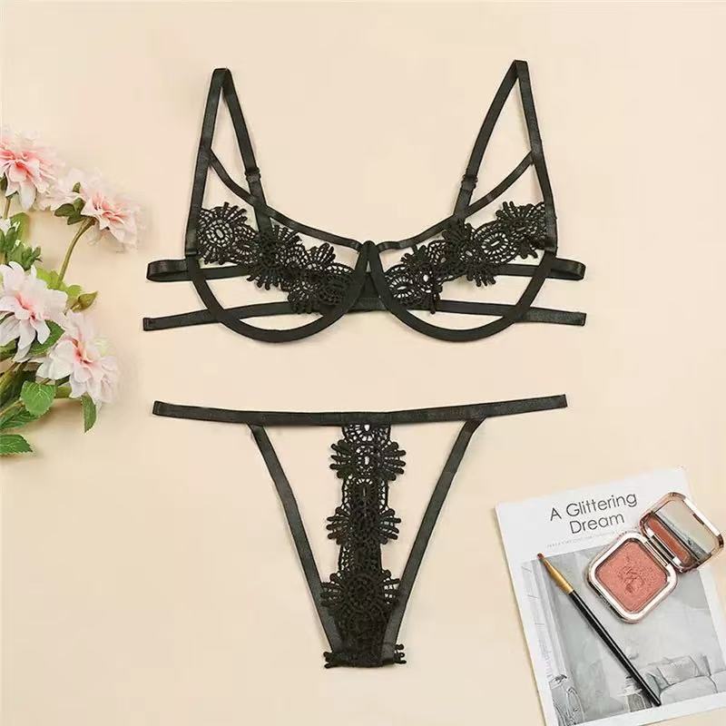 Sexy women's sheer and open-front lingerie set